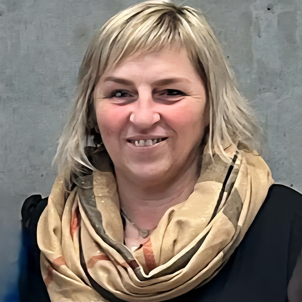 Iva Doležalová
